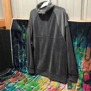 Wild fable pull over gray size medium
